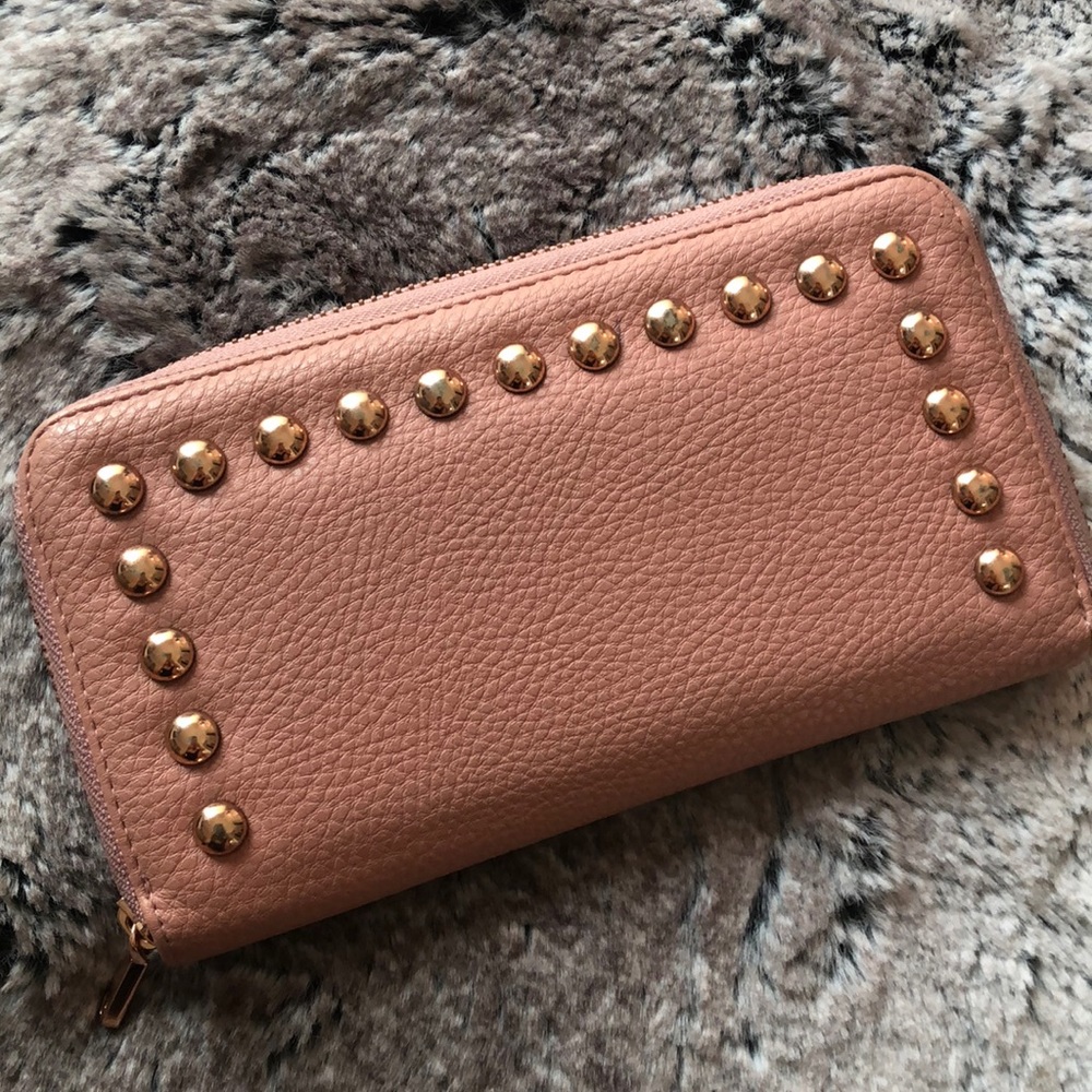Blush wallet